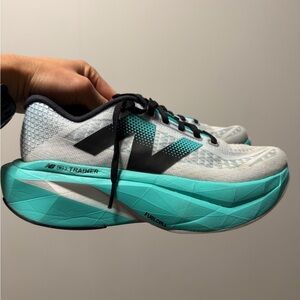 New Balance Fuelcell Supercomp Elite v4